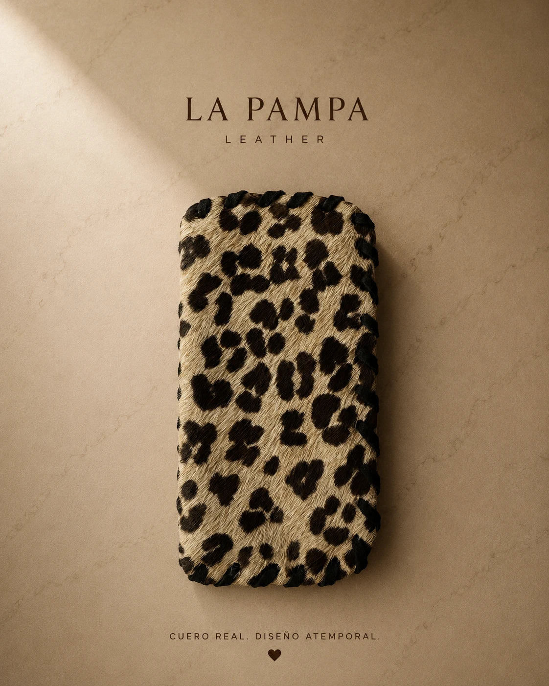 Estuche de Anteojos de Cuero con Pelo Animal Print