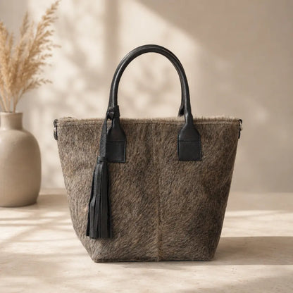 Cartera Milagros de Cuero con Pelo Gris Oscuro | La Pampa Leather Chile
