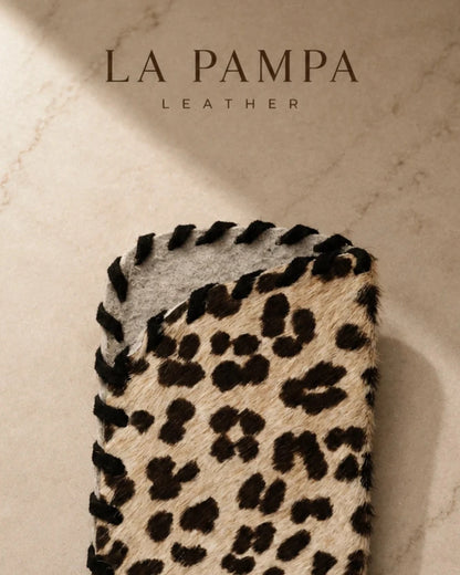 Estuche de Anteojos de Cuero con Pelo Animal Print